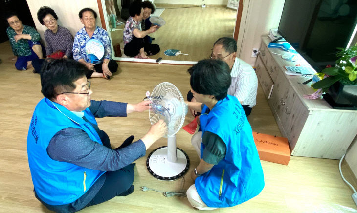 고창읍 폭염대비 경로당 선풍기 전달