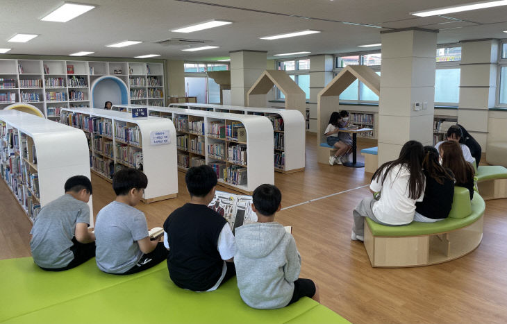 칠금초, 학교도서관‘꿈담책숲’완공