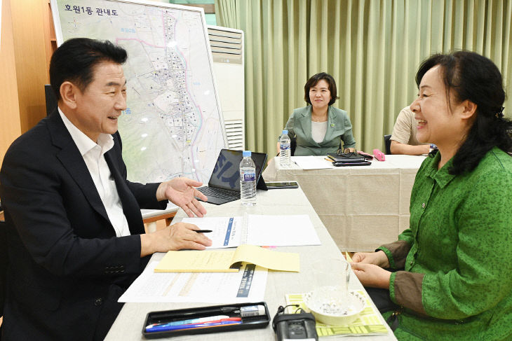 김동근 의정부시장, 호원1동 주민센터에서 현장시장실을 열고