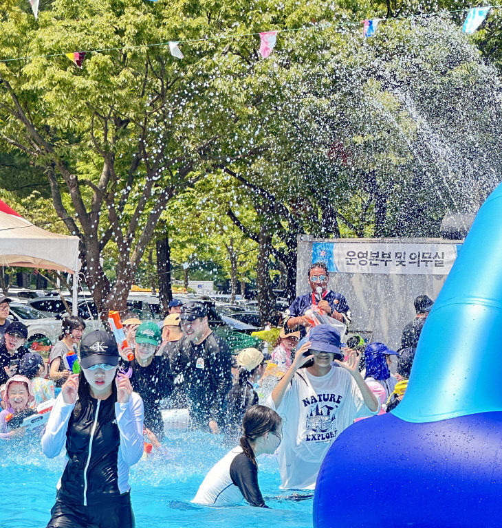 (8.15.) 1. 유성 어린이 물놀이장, 성황리에 마쳐 사진1