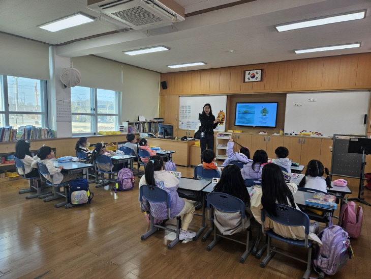 [첨부사진] 동화체험 인성교육 수업 사진