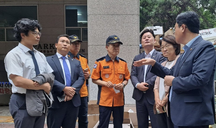 경기도의회 더민주당 대표단, ‘부천 호텔 화재 현장’