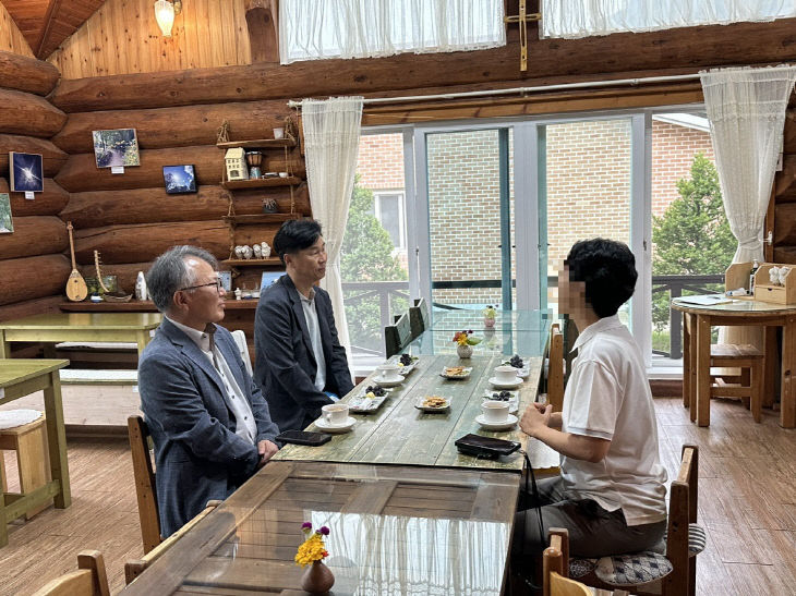 교육지원청, 추석맞이 위문방문 사진