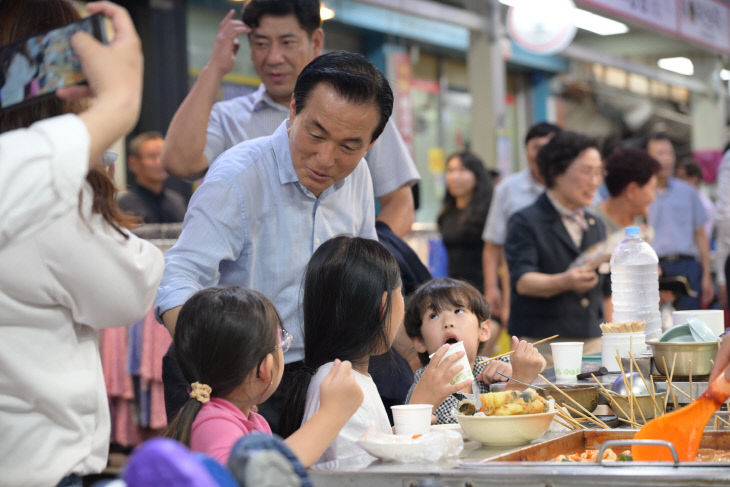 추석맞이 화지시장 방문 (6)