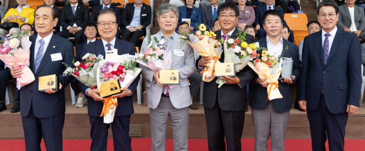 청양사랑 최고액 기부자 감사패 수여