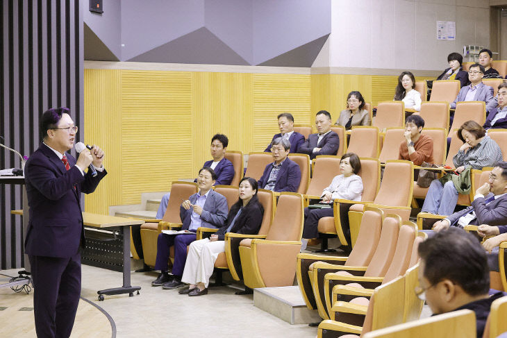 충남대학교 산업대학원 평화안보대학원 초청 특강 사진4