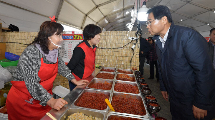 조용훈의장, 강경젓갈축제 관계자 등 노고에 감사 (2)