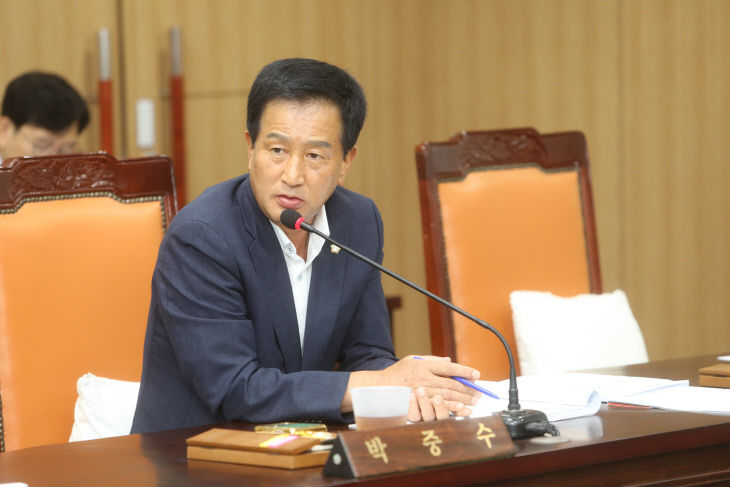 1) 박중수의원 사진