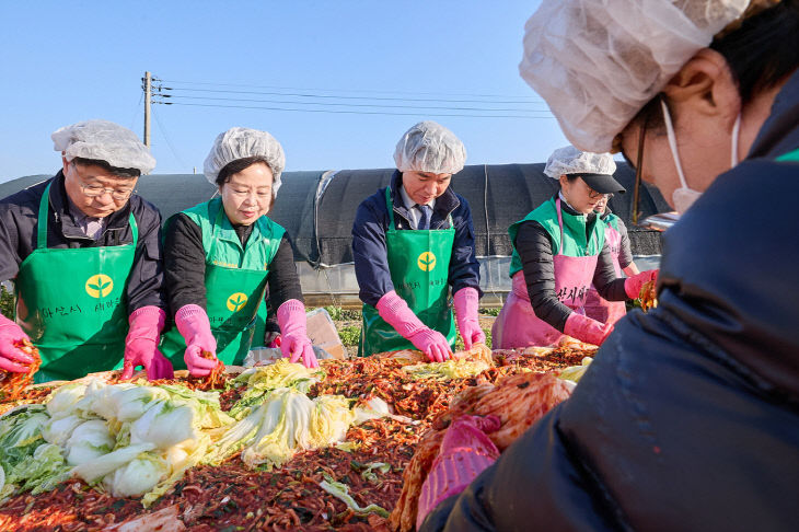 아산시새마을회, ‘사랑의 김장 나누기’ 행사  (2)