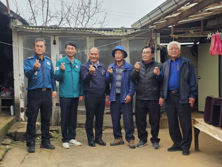 1. ㈜코넥과 함께 어려운 이웃 집수리 지원사업 실시