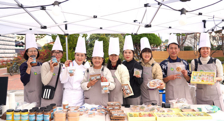 아이템 개발 교육생 제품 현장 판매 성료