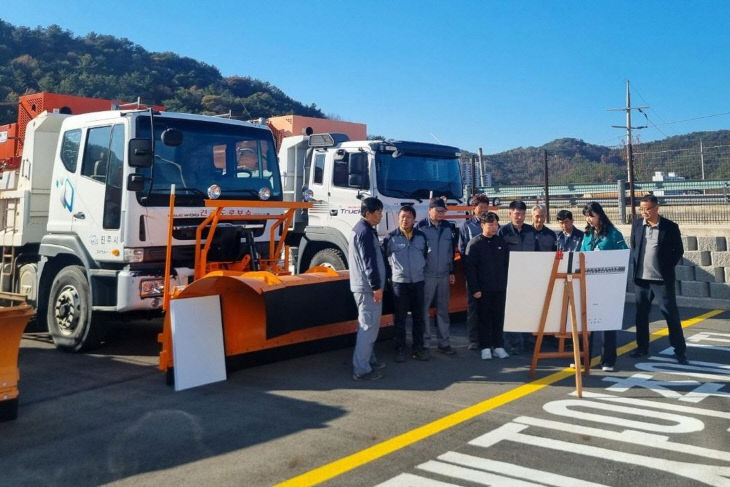 진주시, 겨울철 도로 제설 대책 및 관리현황 사전 점검 (2)