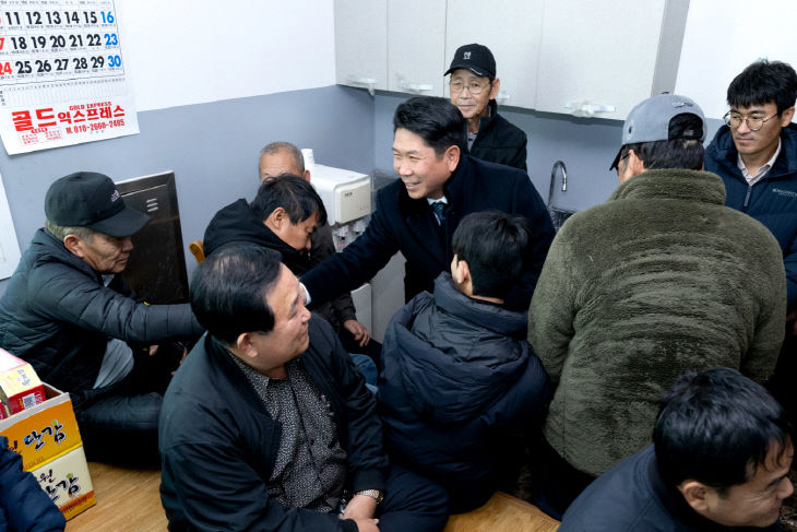 도로기동반·제설참여자 격려2