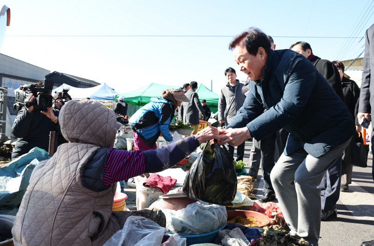 (1)전통시장방문1