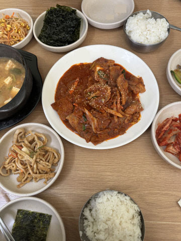 2. 왓다 식당1_