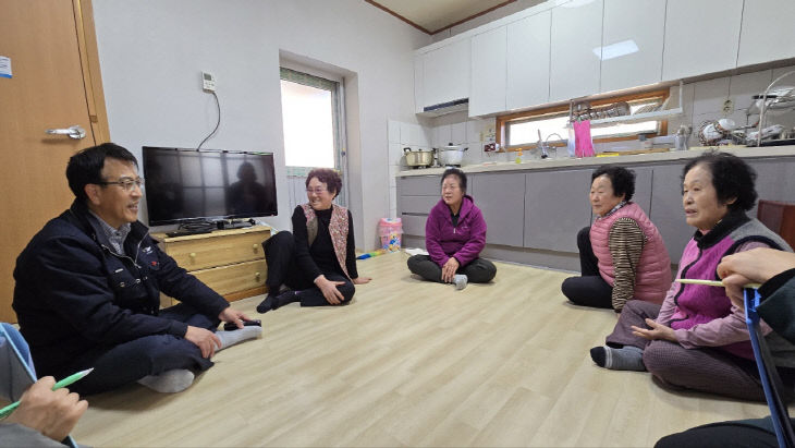 차황면 겨울철 막바지 경로당 안전 점검 (2)