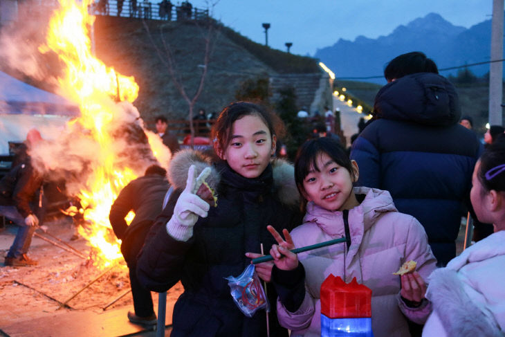 0215 영암 고구마달빛축제_고구마굽기 체험장2