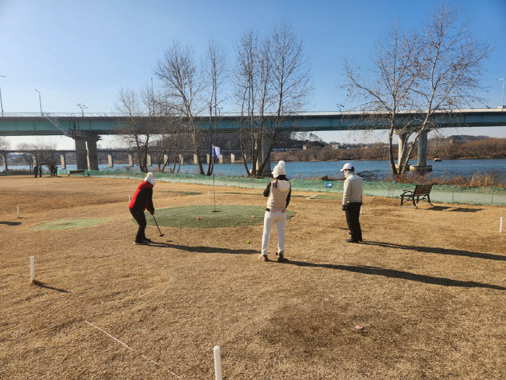 250225 파크골프장 휴장(목행파크골프장)