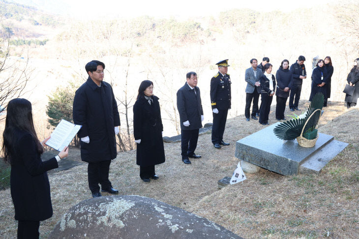 산청군 독립유공자 묘소 참배 (2)