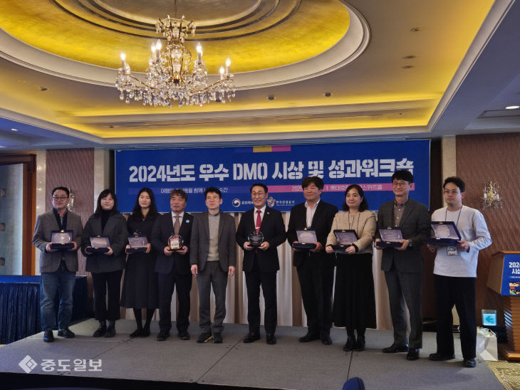 문화재단_수상자 단체사진