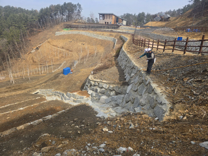 사진1. 전북 익산시 웅포면 산사태 피해복구지