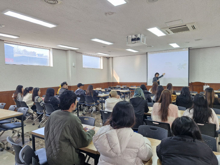 외국인근로자 한국어 교육 장면