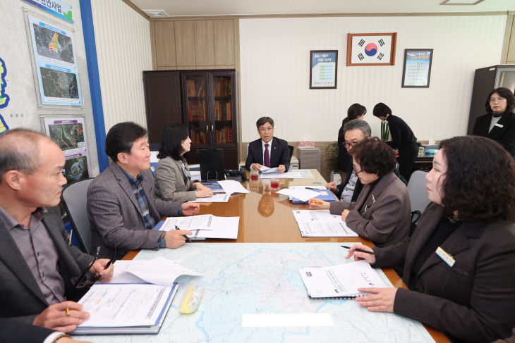 진천군 민생경제 회복 회의 사진
