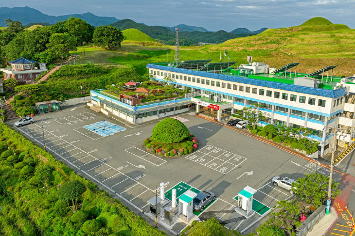 군청전경_0423 함안군, 모든 건축물 철거(해체) 제도 안내