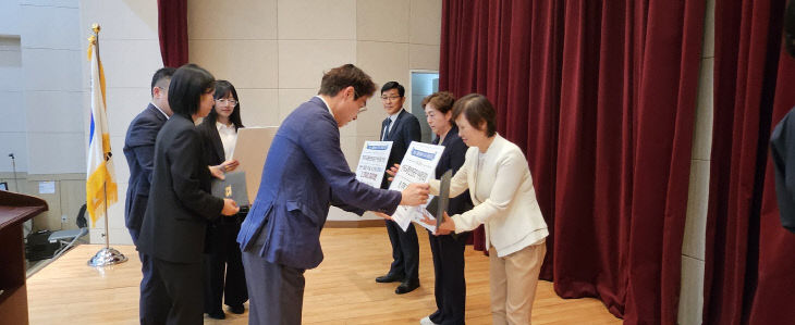 교통문화지수 우수 지자체 시상식(왼쪽 정용식 )