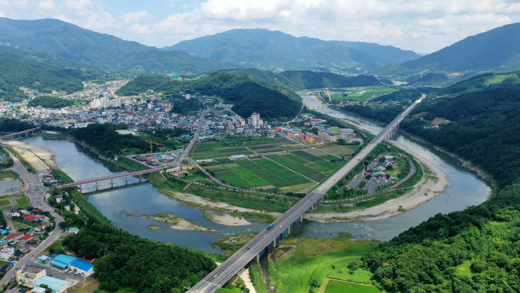 산청군 산청읍 전경