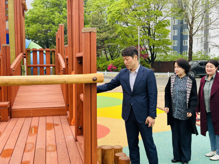 (사진)인학교_교육환경_개선_앞장_(2)