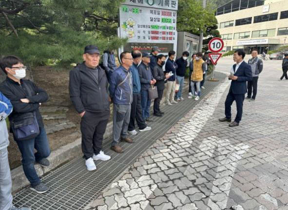 보도 5) 찾아가는 전입신고 이용하는 사람들