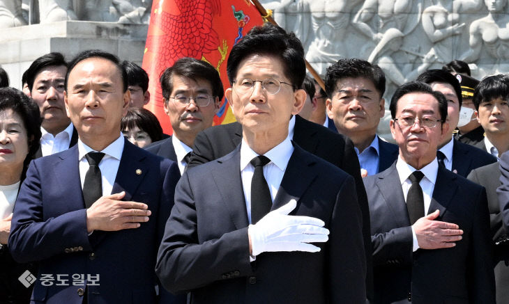 대선 선거운동 첫 날 대전 찾은 국민의힘 김문수 후보