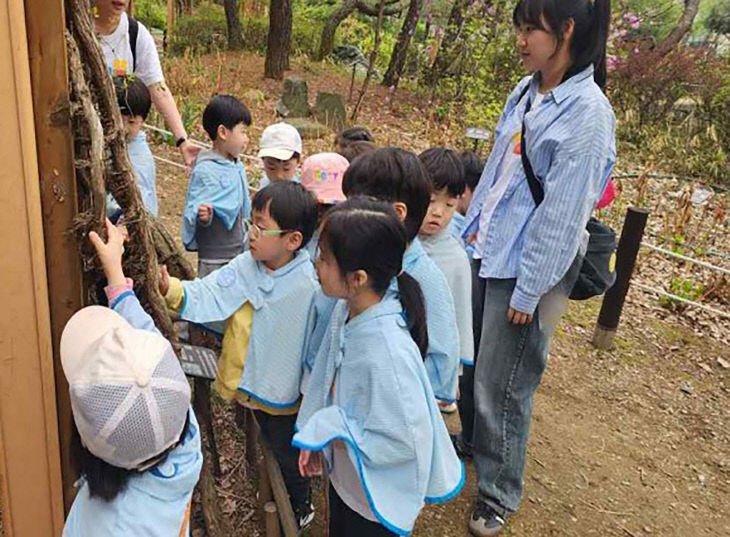 녹지과-성남시 은행동 식물원 사계절 탐방 프로그램