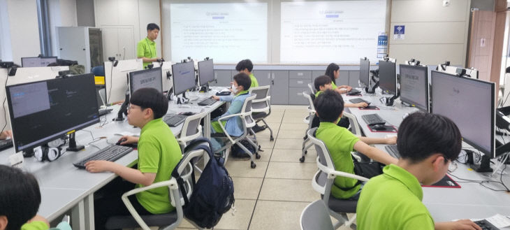 교육연구정보원, 알고리즘 코드로 미래를 열다 사진 2