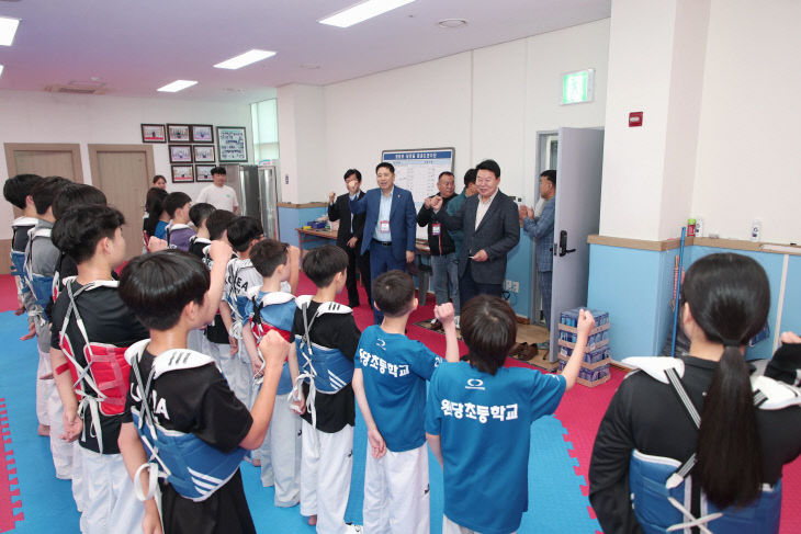 사본 -(사진1)충남도민체전 격려5