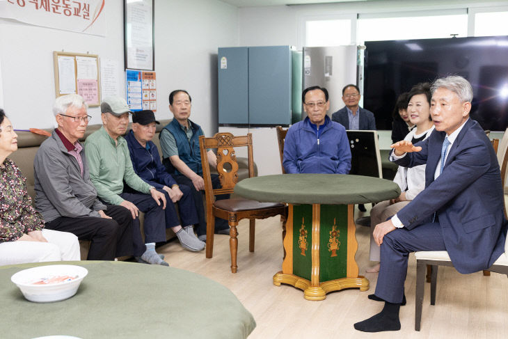 0530 윤환 계양구청장, 경로당 현장방문 실시 (2)