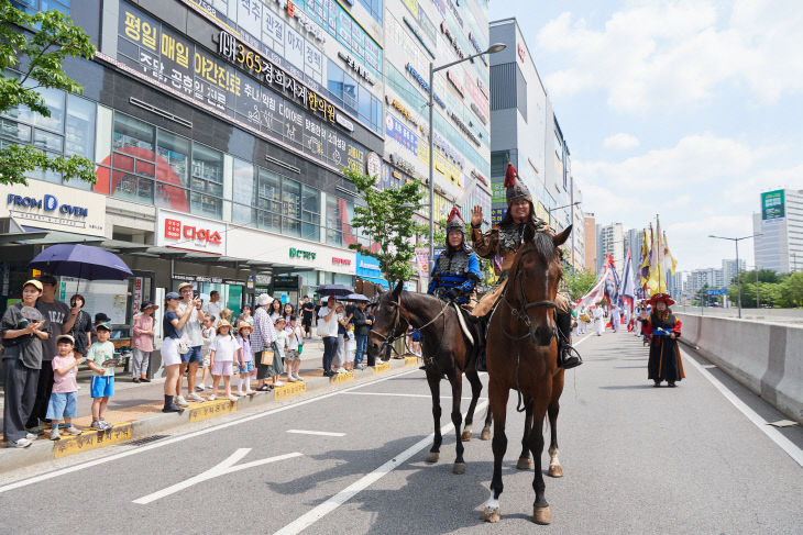 6.14. - [포토] “아이 어른 할 것 없이 넋 놓고 바라봤죠”…