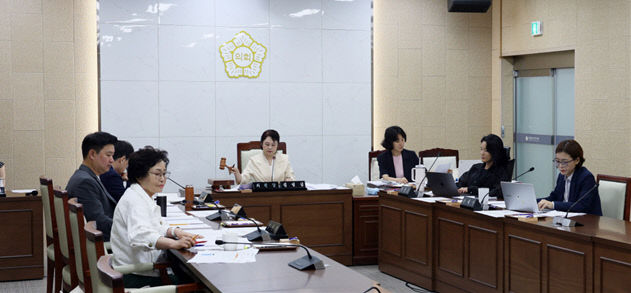 안 등 9건 안건 심사