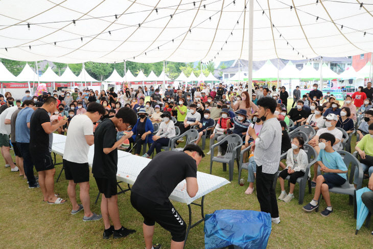 고창복분자와 수박축제(수박빨리먹기)