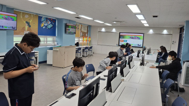 에듀테크 활용 수업 모습(대전둔산중)