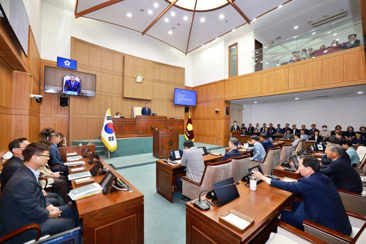 [보도자료사진] 250617_제362회 제1차 정례회 개회