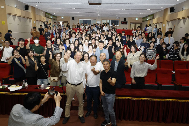 사진 (2)