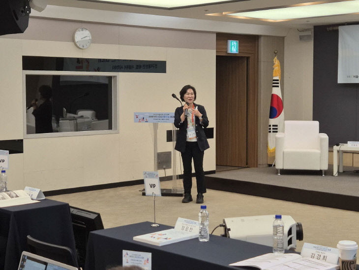 보도 1) 인구포럼에서 발표하는 김경희 단양부군수(3)