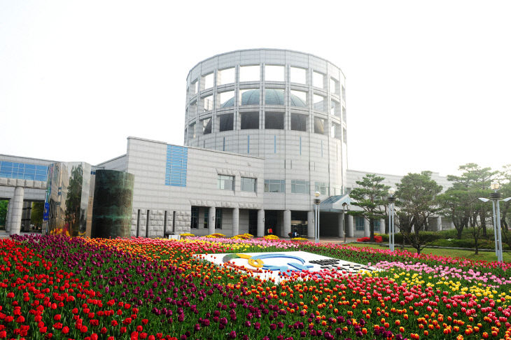 진주시의회전경-