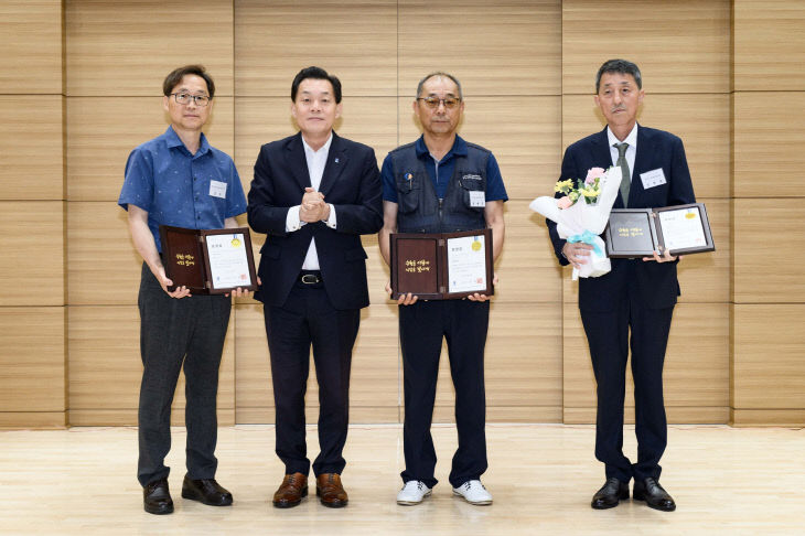 이재준 수원시장, 제135주년 노동절 ‘새정부’ 맞손