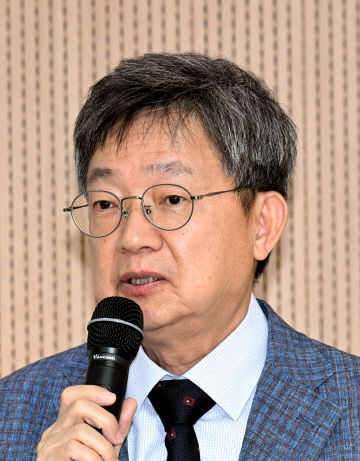 이승구 연구부총장