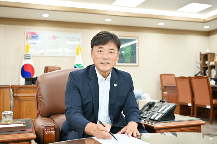 윤경희 청송군수 (3) (1)
