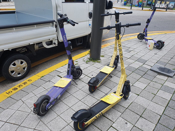 (사진)하남시, 무단 방치 전동킥보드 7월부터 강제 견인 시작