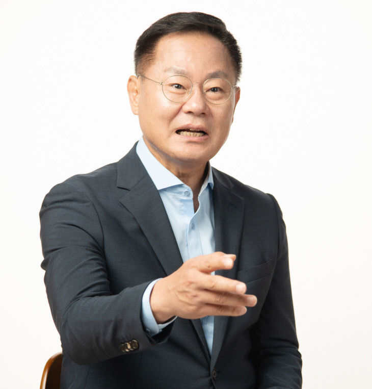 김재욱 군수